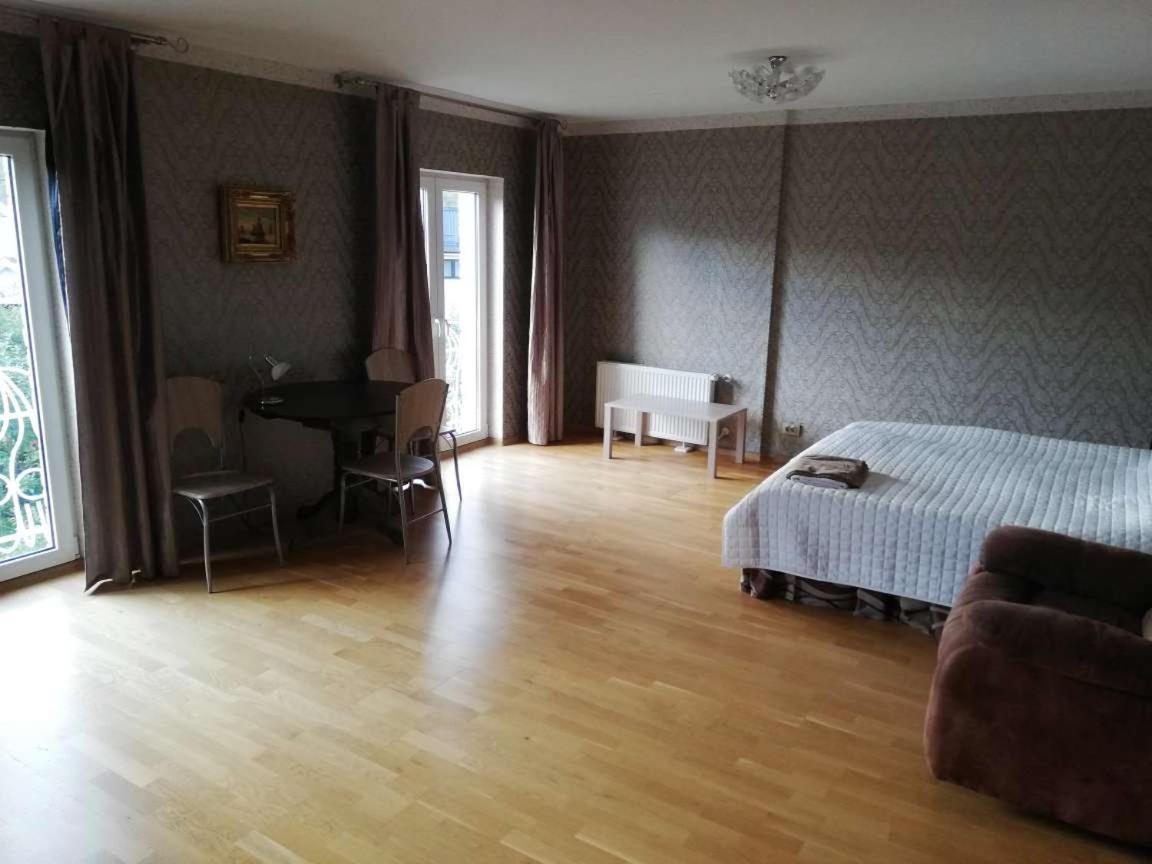 Oti Guesthouse Tallinn Kültér fotó