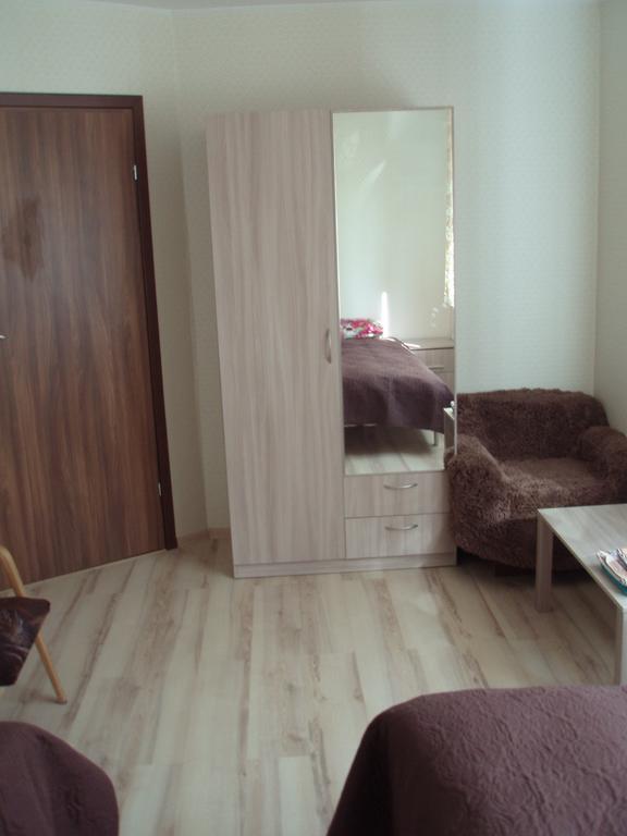 Oti Guesthouse Tallinn Szoba fotó